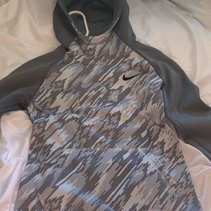 Girls Nike gray camo sweatshirt